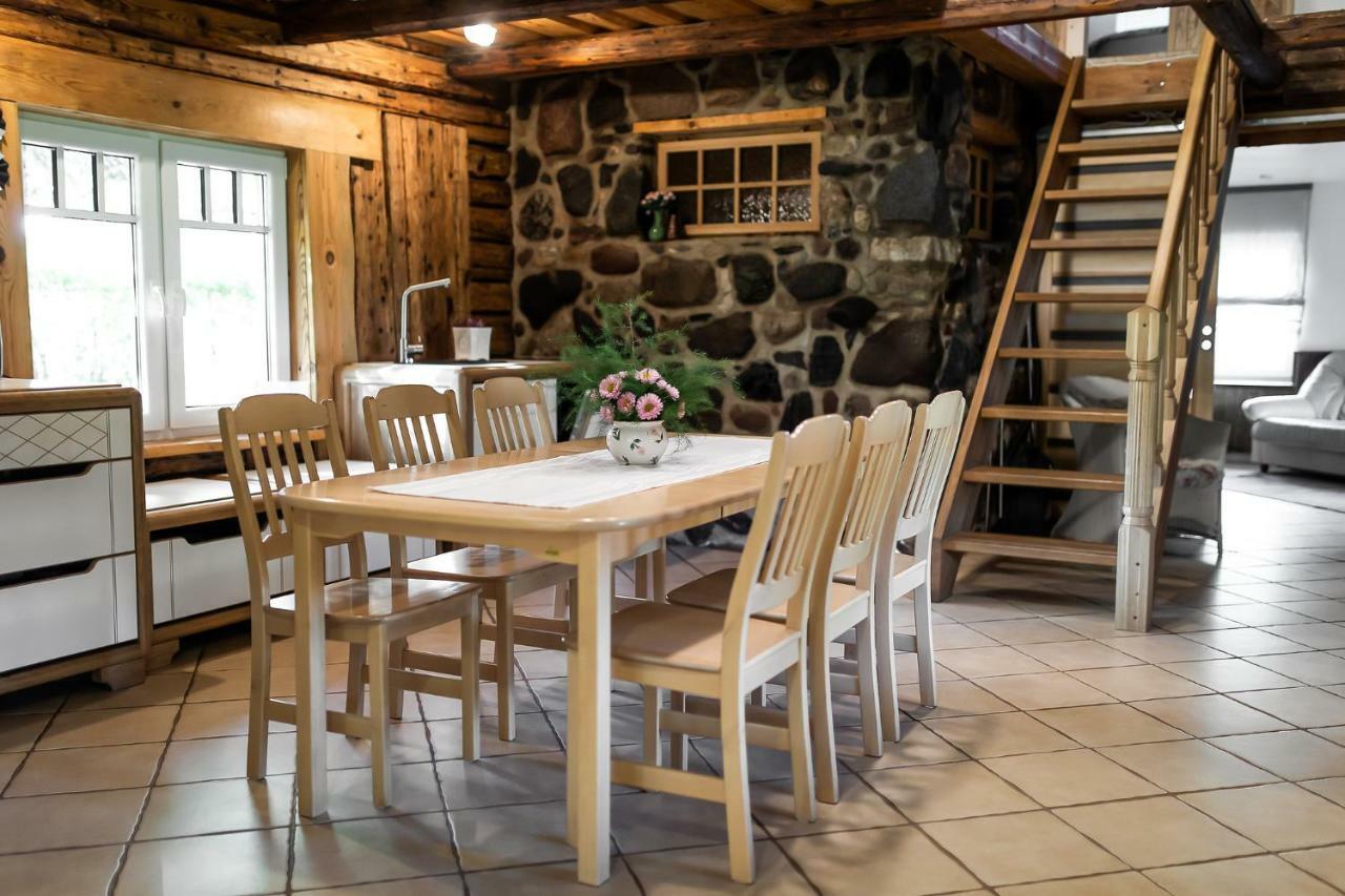 Erlendi Kodumajutus Villa Pärnu Buitenkant foto